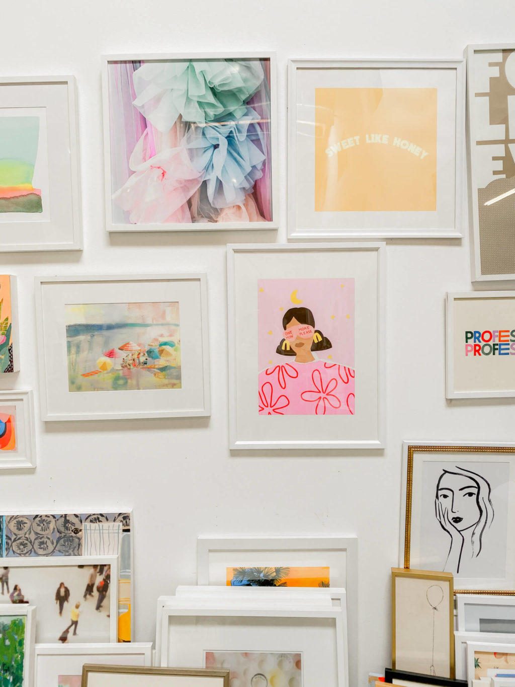 Sharing all about my visit to the Oh Joy studio and what I learned from her at her Oh Joy Workhop! It was so surreal to get a firsthand look at her studio.