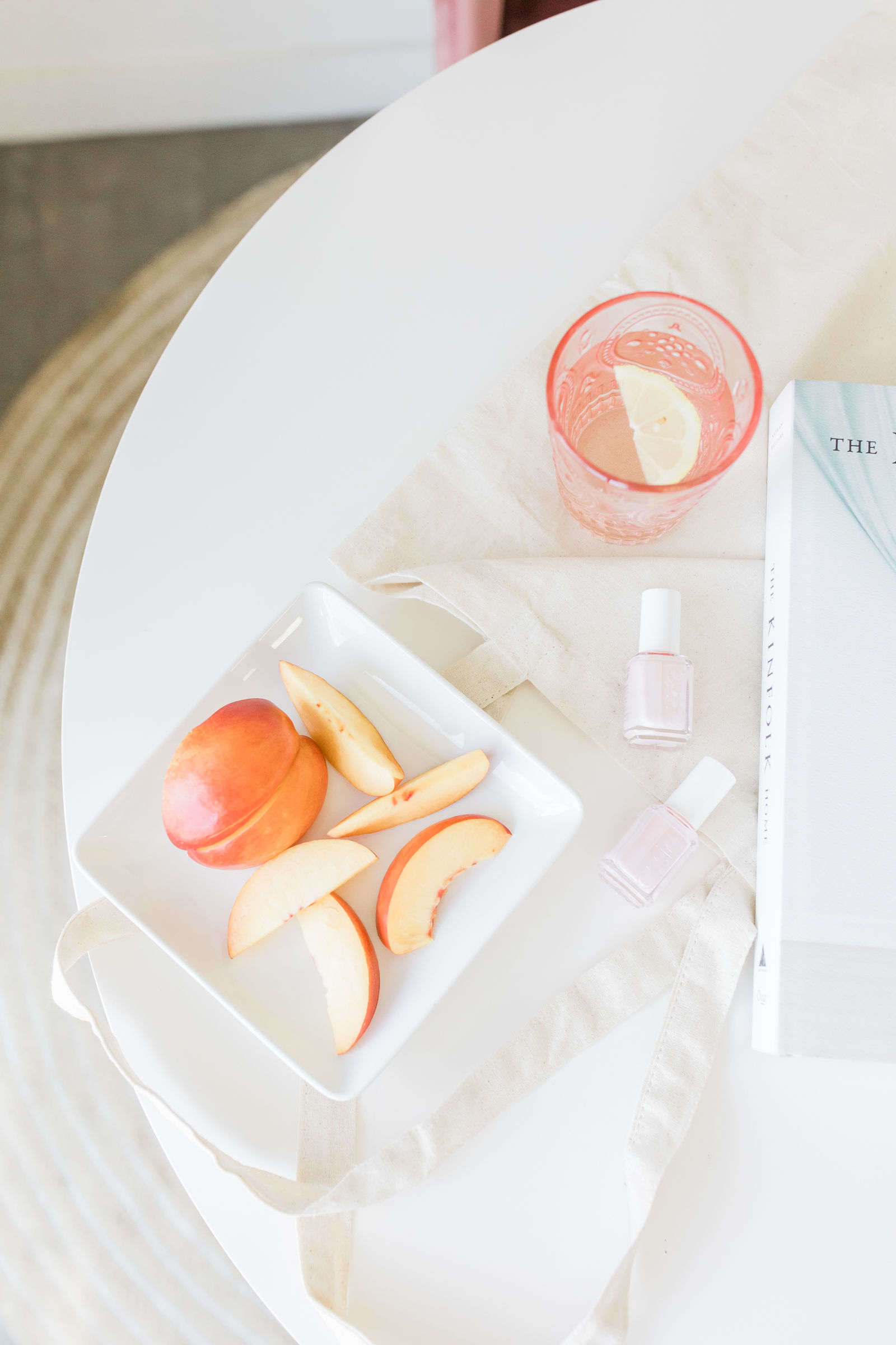 My favorite self love wellness ritual. because everyone needs a little self care every now and then. Check out my favorite products for self love too!
